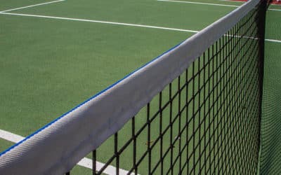 Construction de courts de Tennis à Marseille : Les exigences en matière de sécurité pour les clôtures entourant les courts de tennis à Marseille, dans les Bouches-du-Rhône