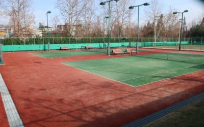 Rénovation de Courts de Tennis dans le Var : Comment Bien Choisir le Filet Adapté pour les Gymnases?