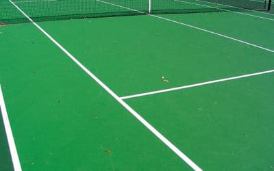 Construction de courts de tennis à Marseille dans les Bouches-du-Rhône pour les hôtels de luxe : Considérations environnementales