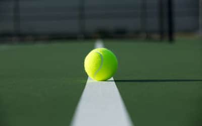 Rénovation de Courts de Tennis dans le Var : Quels sont les critères à prendre en compte pour la rénovation des aires de stationnement autour d’un court de tennis dans le Var pour les gymnases?