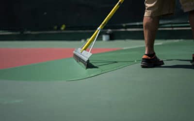 Construction de Courts de Tennis à Marseille : Qui Sera en Charge de l’Entretien pour les Centres de Retraite Sportive ?
