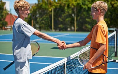 Les Avantages Indéniables de Collaborer avec des Fournisseurs Locaux pour la Construction Durable d&rsquo;un Court de Tennis à Toulon