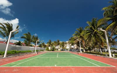Rénovation de Courts de Tennis à Nice : Quelle Réaction des Associations Sportives pour les Écoles Primaires ?