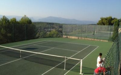 Construction de Courts de Tennis à Marseille dans les Bouches-du-Rhône pour les Hôtels de Luxe : Des Mesures Durables pour un Avenir Prometteur