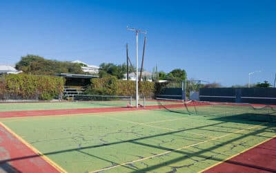 Construction de Courts de tennis à Nice : Les Critères de Durabilité pour les Parcs de Vacances