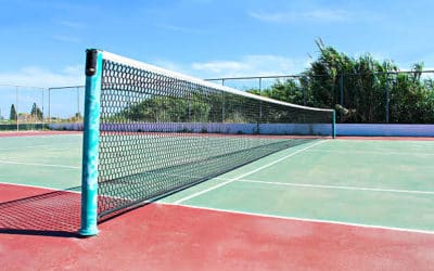 Construction courts de tennis à Toulon : Peut-on réserver un court de tennis de loisir pour un entraînement régulier ?