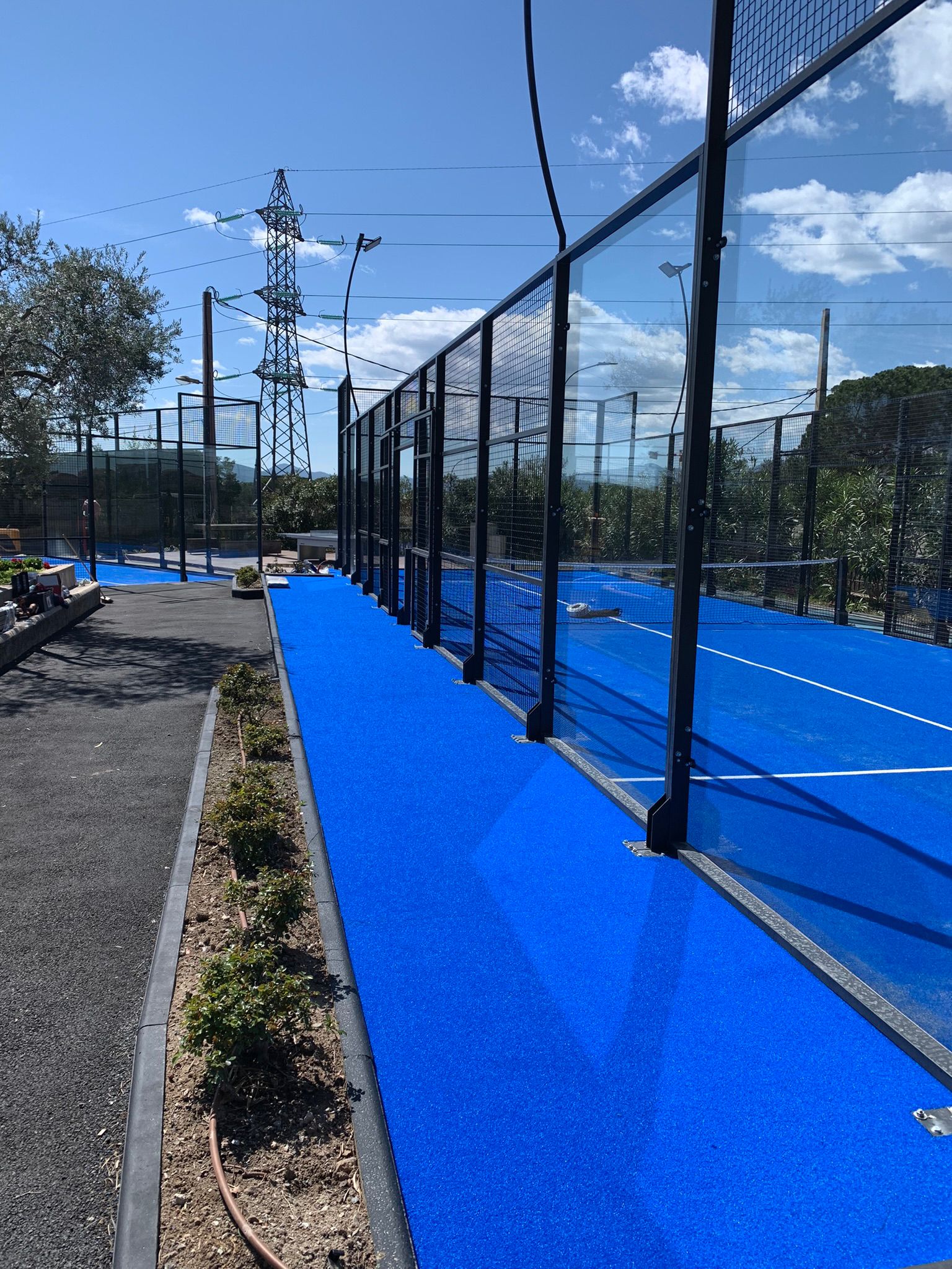 Construction de courts de tennis à Marseille dans rohne Les Avantages