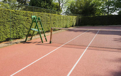 Options pour la certification écologique et la reconnaissance internationale d&rsquo;un court de tennis pour les hôtels de luxe à Toulon