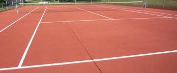 Le Constructeur du Terrain de Tennis Respectueux de l’Environnement à Nice, Alpes-Maritimes