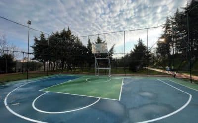 Construction de Courts de Tennis à Marseille : Considérations Spéciales près de Zones Résidentielles