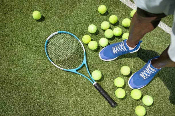 Réfection court de tennis en Gazon synthétique  Marseille<br />
