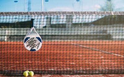 Construction d’un court de tennis à Marseille : Les meilleures pratiques pour la formation du personnel des hôtels de luxe dans les Bouches-du-Rhône sur l’entretien et la gestion d’un court de tennis