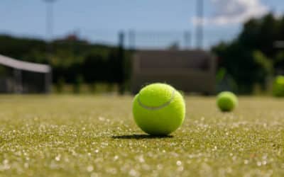 Construction de courts de tennis à Toulon : L&rsquo;importance des matériaux à faible teneur en COV