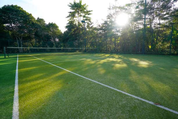 Réfection court de tennis en Gazon synthétique  Marseille<br />
