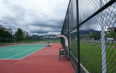 Construction d’un Court de Tennis à Marseille : Minimisation des nuisances sonores dans une école primaire