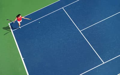 Comment la durée de vie des courts de tennis est-elle estimée lors de leur construction à Marseille?