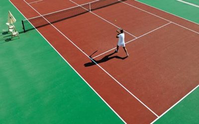 Les Avantages d’une Surface de Jeu Multi-usages pour un Court de Tennis Rénové