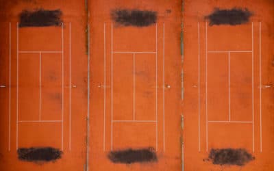 Construction de Court de Tennis à Toulon : Comment Prévenir la Formation de Moisissures et de Champignons sur les Courts en Terre Battue ?