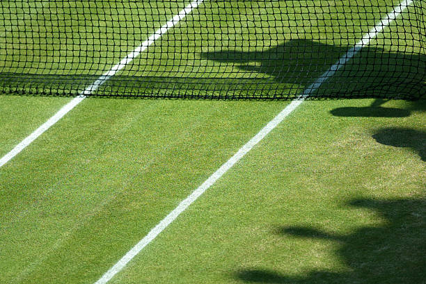 entretien-court-de-tennis-en-gazon-synthetique-ramatuelle