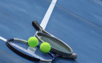 Intégration de zones ombragées dans la construction d’un court de tennis à Toulon