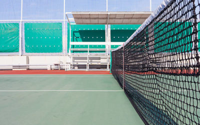 Construction de courts de tennis à Marseille : Critères de sélection des fournisseurs de matériaux de drainage pour les courts de tennis