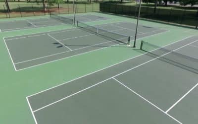 Construction de Courts de Tennis à Toulon : Quelles sont les Restrictions de Hauteur pour les Clôtures et les Structures ?