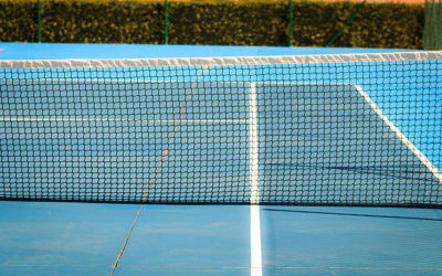 Construction d’un court de tennis à Marseille : Les Défis et Opportunités des Matériaux Écologiques et Durables dans la Construction de Courts de Tennis de Luxe