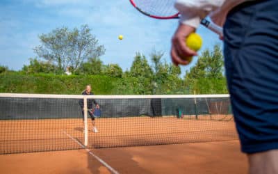 Construction de courts de tennis à Marseille : Protocoles de Sécurité lors de la Construction des Vestiaires à Proximité des Courts de Tennis