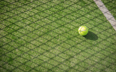 Construction de courts de tennis à Toulon : Intégration des zones de recyclage pour les écoles de sport
