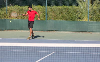 L&rsquo;Importance Cruciale de la Qualité du Revêtement de Surface pour les Courts de Tennis Construits par Service Tennis à Toulon