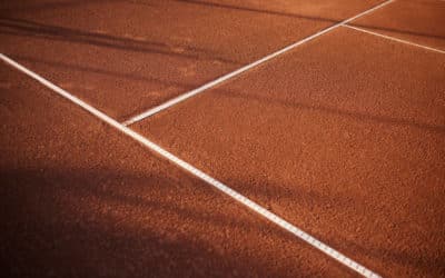 Construire des Courts de Tennis Durables à Toulon : Des Défis Spécifiques