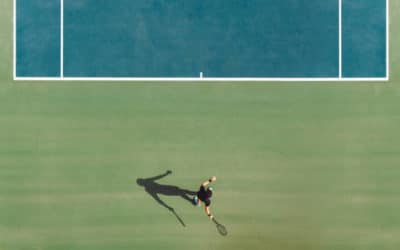 Quels sont les critères de sélection des entreprises de construction court de tennis à Toulon dans le Var pour les gymnases ?