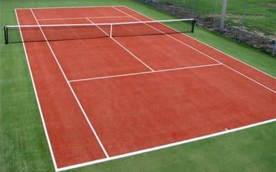 Pourquoi la qualité de la surface de jeu est-elle cruciale pour les courts de tennis à Nice par Service Tennis à Nice