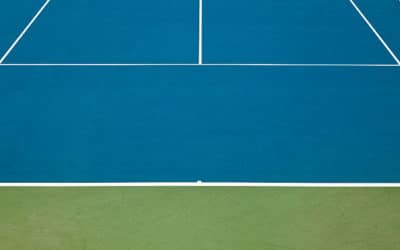 Construction d&rsquo;un Court de Tennis en Résine Synthétique à Fréjus par Service Tennis avec sa longévité et sa qualité de jeu