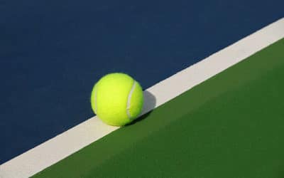 Construction d&rsquo;un Court de Tennis en Résine Synthétique à Fréjus par Service Tennis par rapport à d&rsquo;autres surfaces de tennis