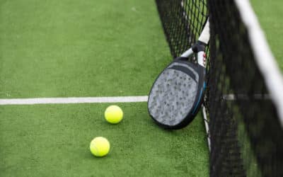 Construction d&rsquo;un Court de Tennis en Gazon Synthétique à Hyères : Les Clés d&rsquo;une Surface Uniforme