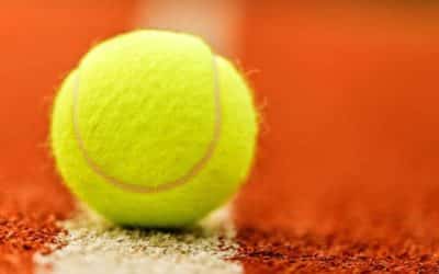 Constructeur de Courts de Tennis à Nice par Service Tennis avec ces exigences Lumineuses pour les Écoles de Sport