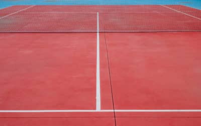 Les meilleures pratiques pour l’entretien d’un constructeur de courts de tennis que les hôtels à Nice devraient connaître, et comment un constructeur peut-il les intégrer dans son offre ?