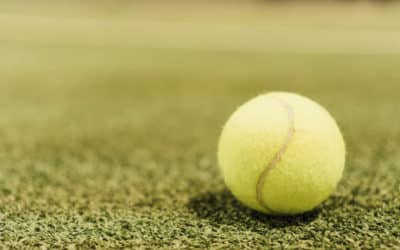 Assurer une bonne visibilité pour les spectateurs, l’engagement du constructeur de courts de tennis à Nice pour les camps de vacances