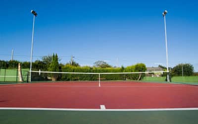 Protéger votre Constructeur de Terrain de Tennis à Nice contre les Risques des Réseaux Sociaux