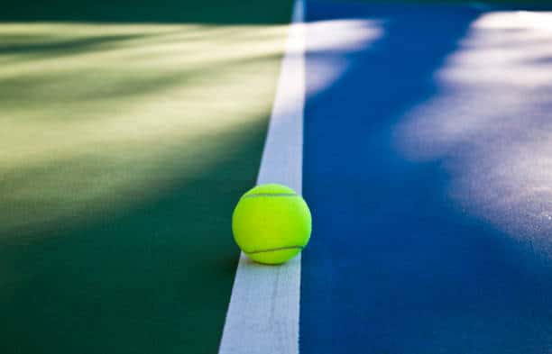 Construction terrains de tennis en résine synthétique Saint-Raphaël