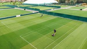 constucteur court de tennis en gazon synthetique a nice