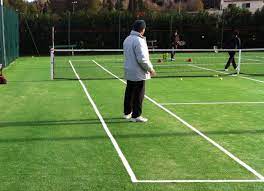La Construction d’un Court de Tennis à Marseille: Un Investissement dans le Sport