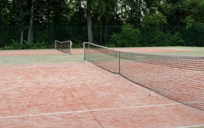 Construction d’un terrain de tennis à Nice par Service Tennis : L’Importance de l’Éclairage LED