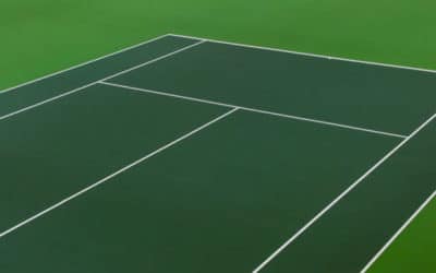 Combien de temps faut-il prévoir pour la construction d&rsquo;un court de tennis par Service Tennis à Nice dans une résidence privée?