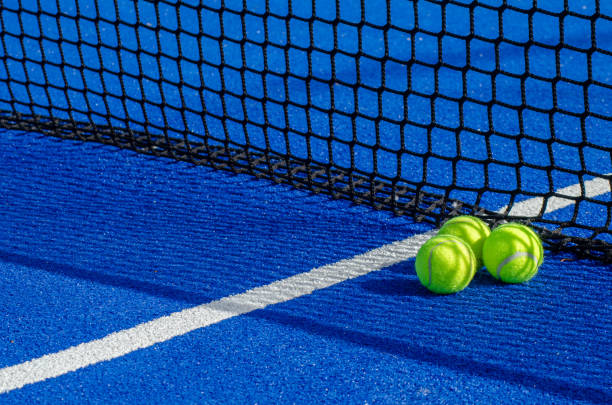 Les Coûts Associés à la Construction d&rsquo;un Court de Tennis en Résine Synthétique à Théoule-sur-Mer