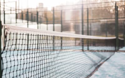 Comment un constructeur de court de tennis à Nice pour les Air BnB peut-il offrir une valeur ajoutée unique à votre propriété ?
