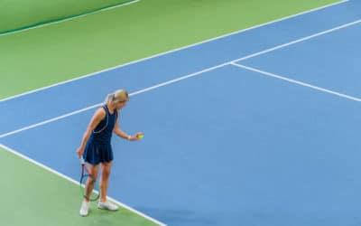 Comment un constructeur de court de tennis à Nice peut-il adapter un projet aux contraintes d’espace d’un hôtel?