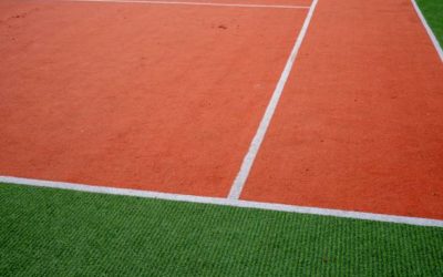 Intégration d&rsquo;un Système d&rsquo;Éclairage LED Écoénergétique lors de la construction d&rsquo;un court de tennis à Fréjus