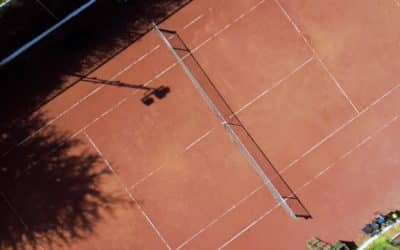 Le Constructeur de courts de tennis à Nice permet Gestion de Projets dans les Communautés Résidentielles avec des Contraintes Environnementales Strictes